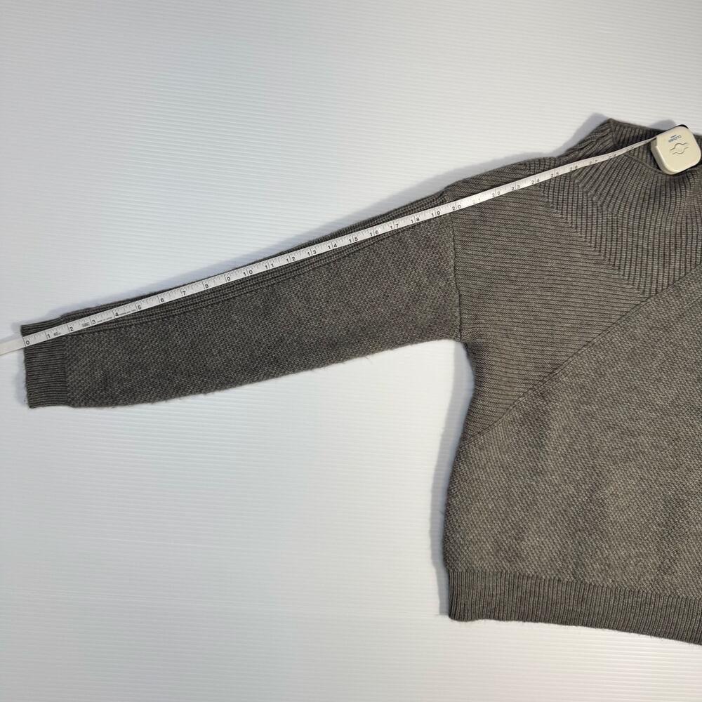 Heartloom Knit Sweater Small Gray Geometric Minimalist Quiet Luxury Lagenlook - Picture 6 of 16